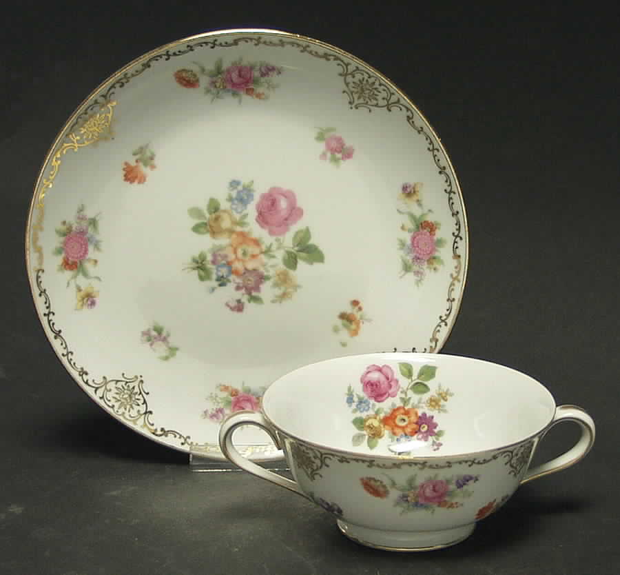 Dresita Footed Cream Soup Bowl & Saucer Set by Noritake-1