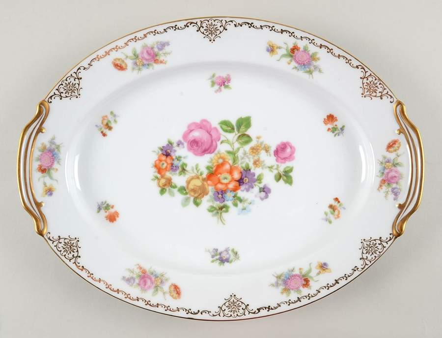 Dresita 13" Oval Serving Platter by Noritake-1