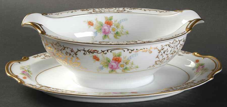 Dreslure Gravy Boat with Attached Underplate by Noritake-1