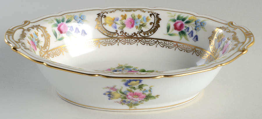 Dresolin 9" Oval Vegetable Bowl by Noritake-1