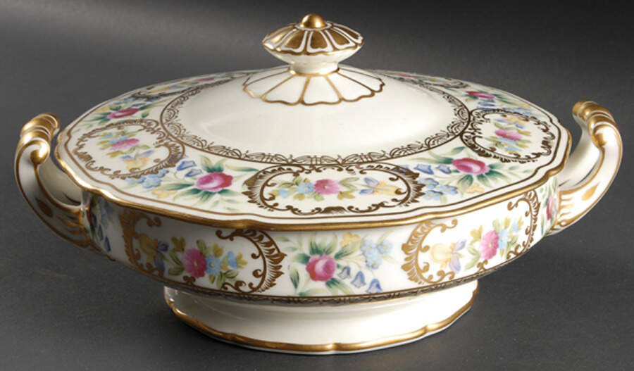 Dresolin Round Covered Vegetable by Noritake-1