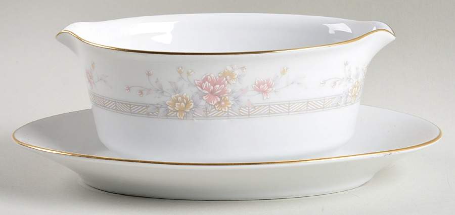 Dream Street Gravy Boat with Attached Underplate by Noritake-1