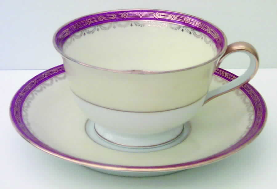 Dubonnet Footed Cup & Saucer Set by Noritake-1