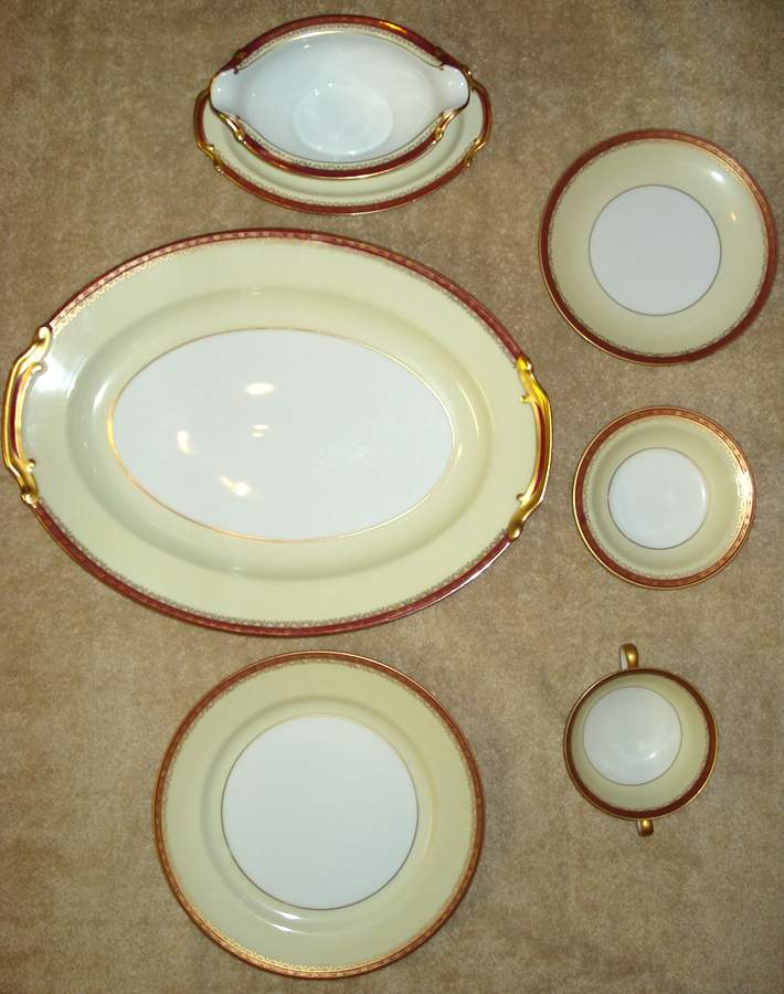 Dubonnet 16" Oval Serving Platter by Noritake-1