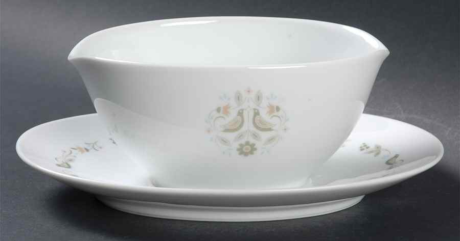 Dutch Treat Gravy Boat with Attached Underplate by Noritake-1