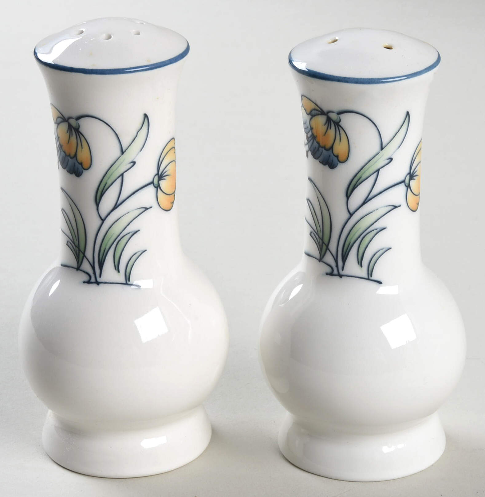 Dutch Weave Salt & Pepper Set by Noritake-1
