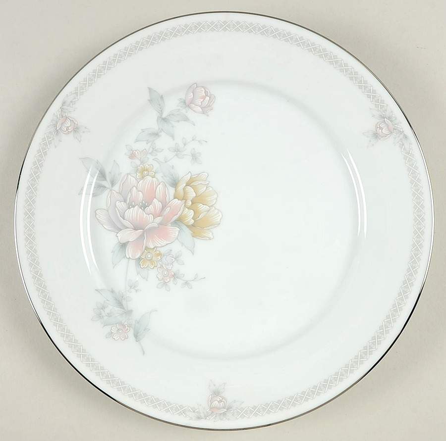 Easthampton Dinner Plate by Noritake-1