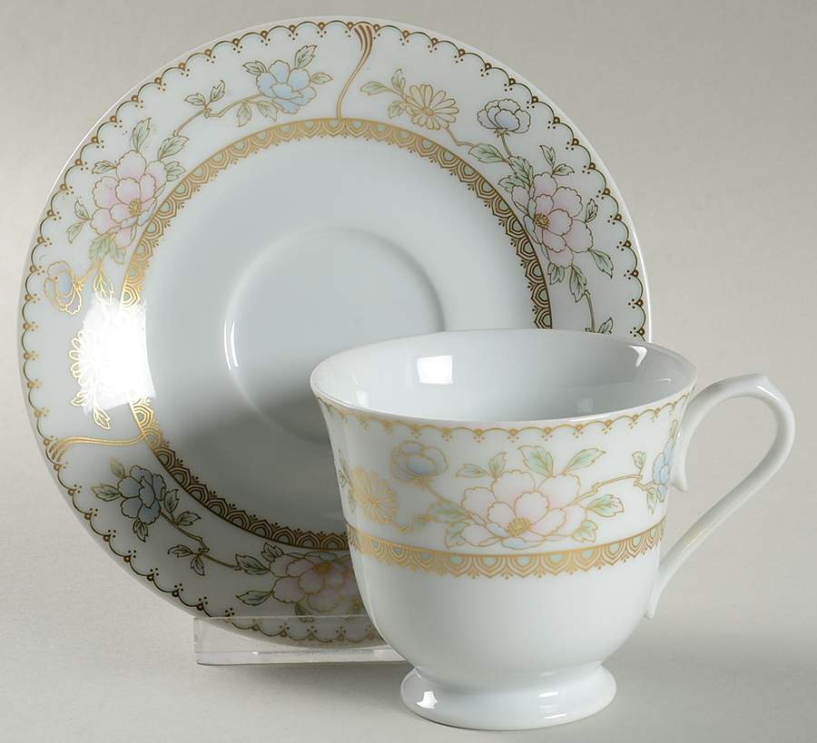 Effingham Footed Cup & Saucer Set by Noritake-1