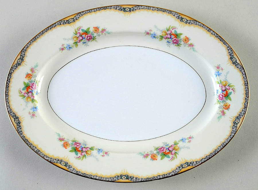 Elaine 11" Oval Serving Platter by Noritake-1