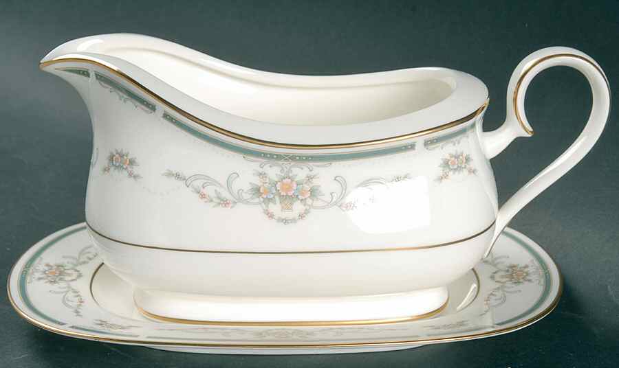 Elms Court Gravy Boat & Underplate (Relish/Butter) by Noritake-1