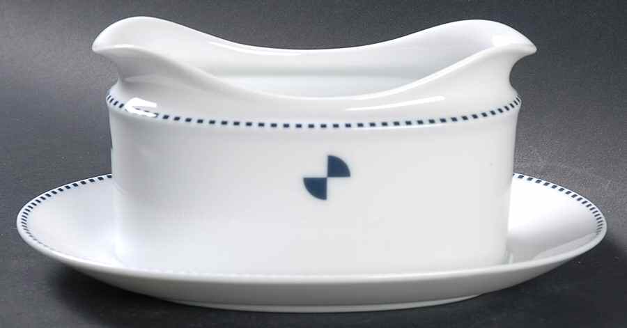 Elevation Gravy Boat with Attached Underplate by Noritake-1
