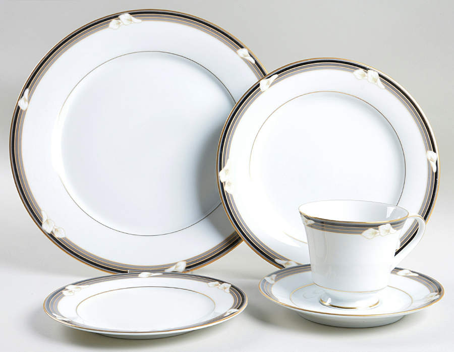 Ellington 5 Piece Place Setting by Noritake-1