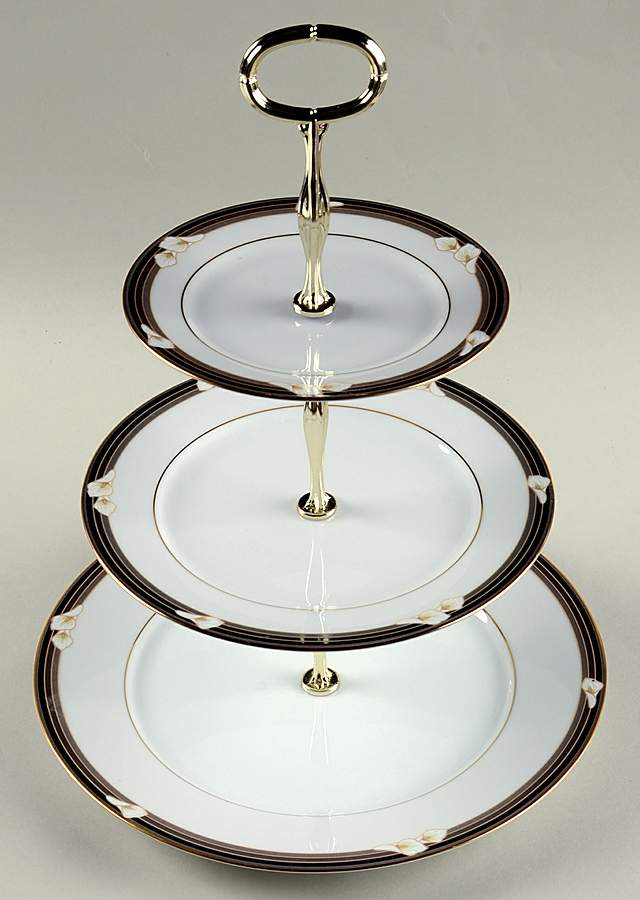 Ellington 13 7/8"-14 1/4" 3-Tiered Serving Tray(DP,SP,BB) HC by Noritake-1