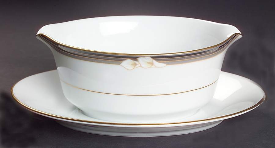 Ellington Gravy Boat with Attached Underplate by Noritake-1