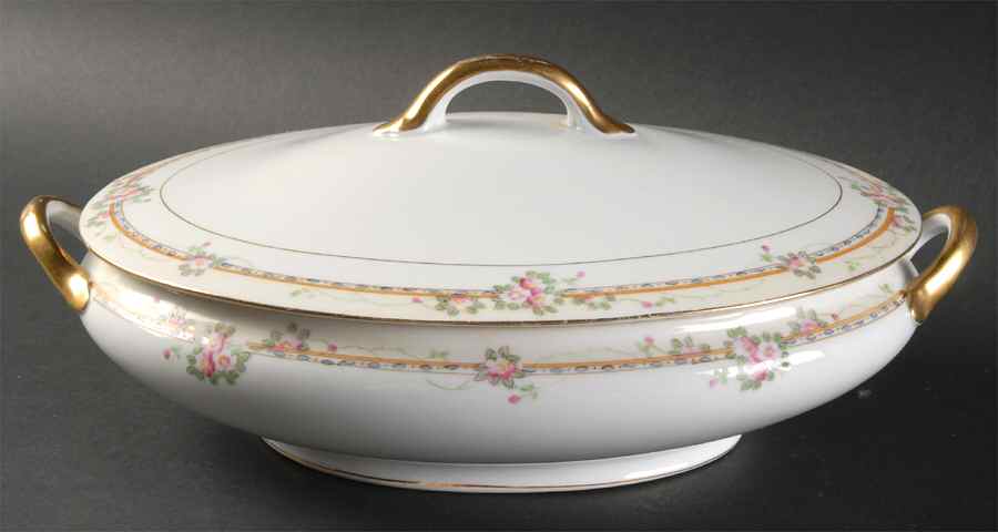 Ellwood Oval Covered Vegetable by Noritake-1