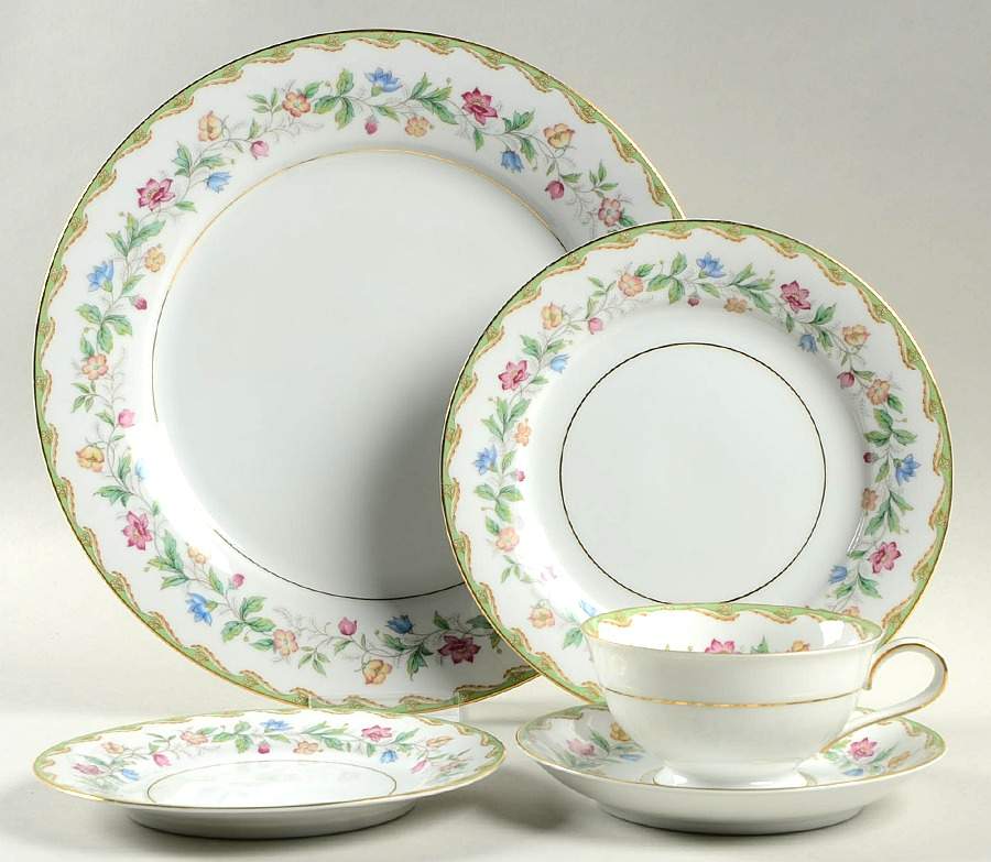 Elmhurst 5 Piece Place Setting by Noritake-1