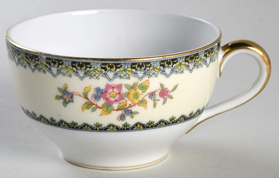 Elmonte Oversized Cup by Noritake-1