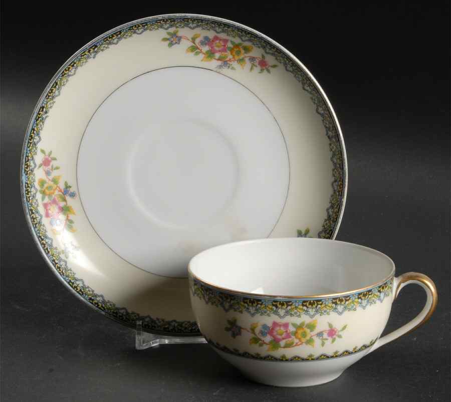 Elmonte Flat Cup & Saucer Set by Noritake-1