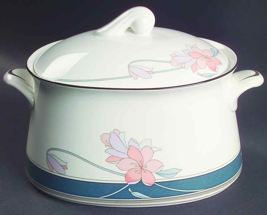 El Parador Oval Covered Vegetable by Noritake-1