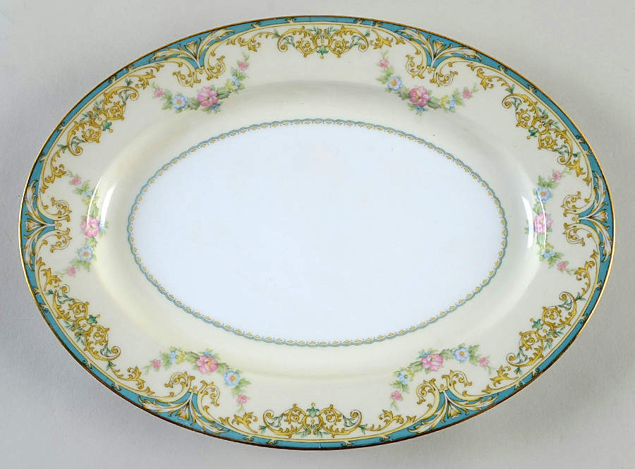 Elroy (Smooth Edge) 11" Oval Serving Platter by Noritake-1