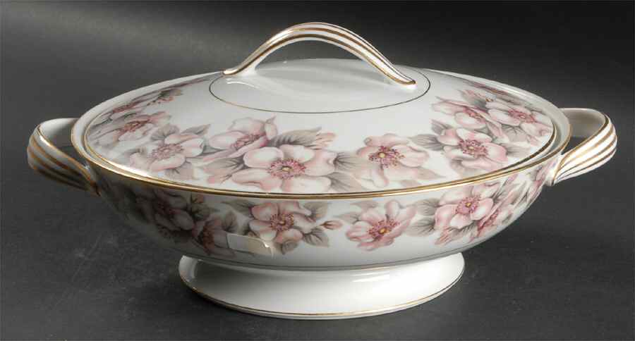 Elsinore Round Covered Vegetable by Noritake-1