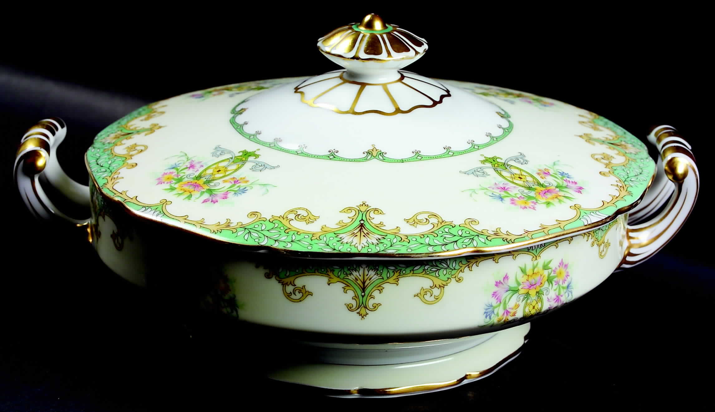 Eltovar Round Covered Vegetable by Noritake-1