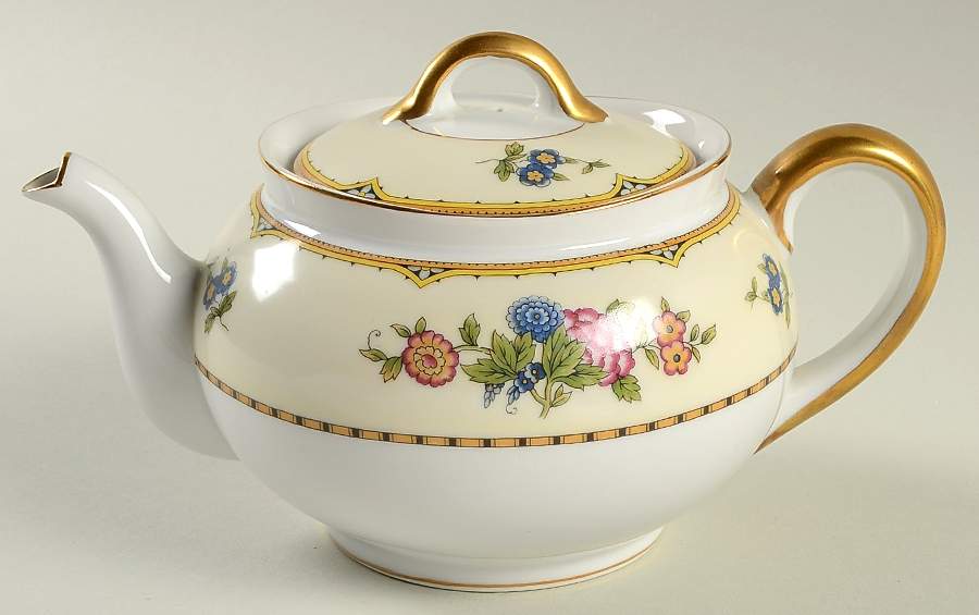 Elysian Teapot & Lid by Noritake-1