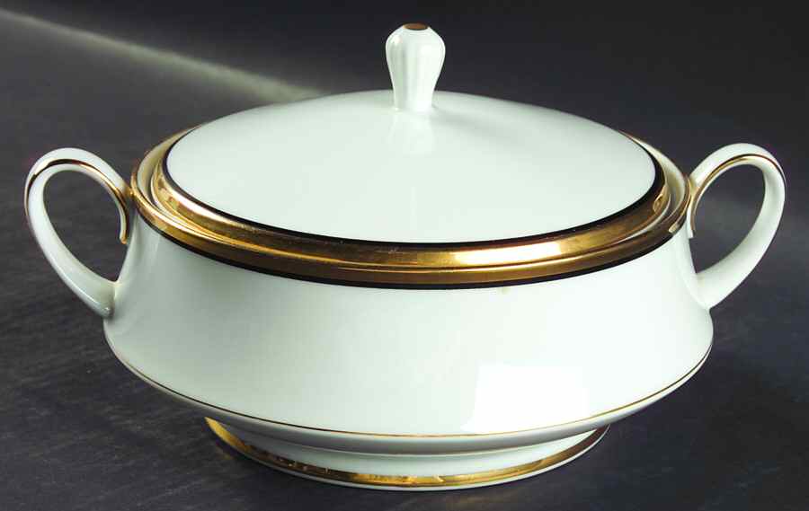 Elysee Round Covered Vegetable by Noritake-1
