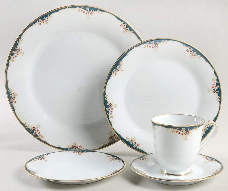 Embrace 5 Piece Place Setting by Noritake-1