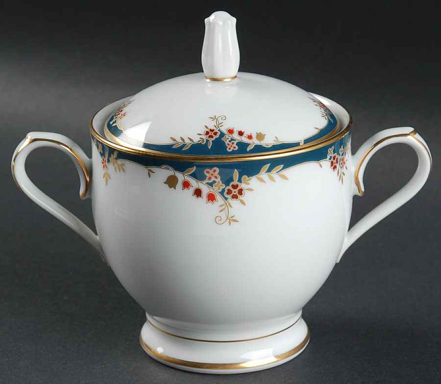 Embrace Sugar Bowl & Lid by Noritake-1