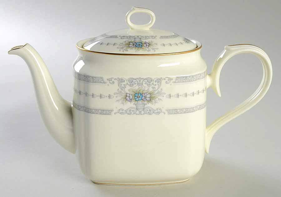 Emerentia Teapot & Lid by Noritake-1