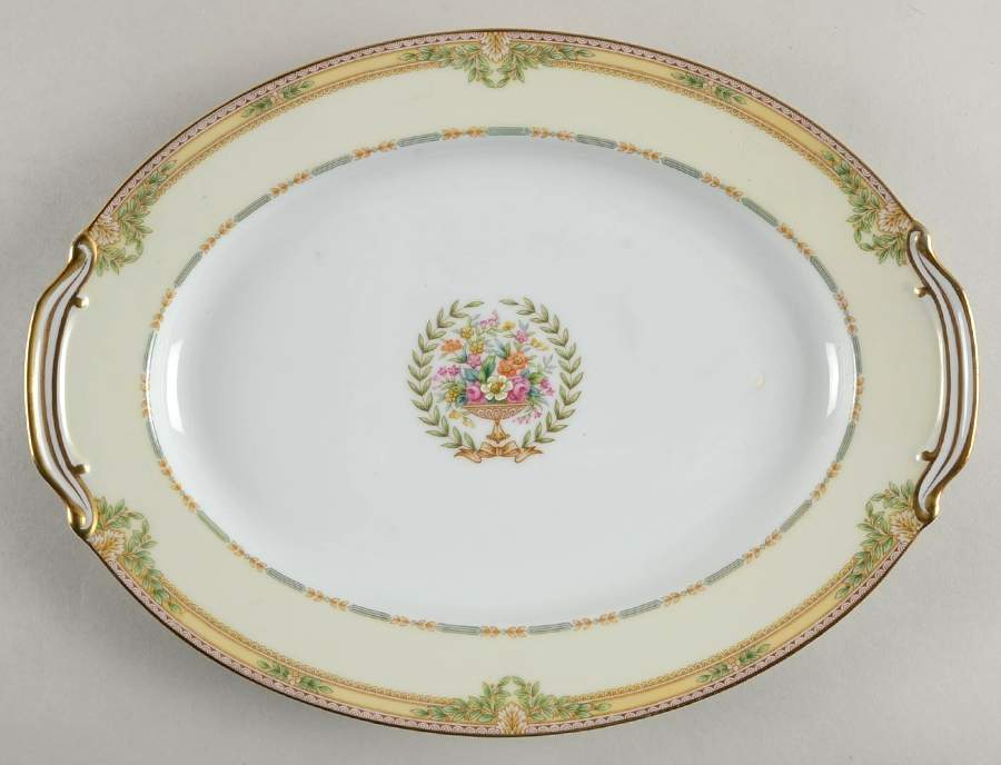 Empire 11" Oval Serving Platter by Noritake-1
