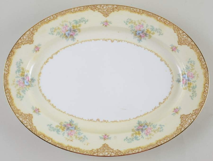 Encina 13" Oval Serving Platter by Noritake-1