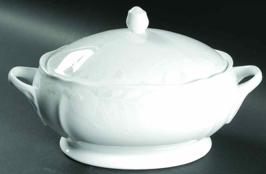 Engravings Oval Covered Vegetable by Noritake-1