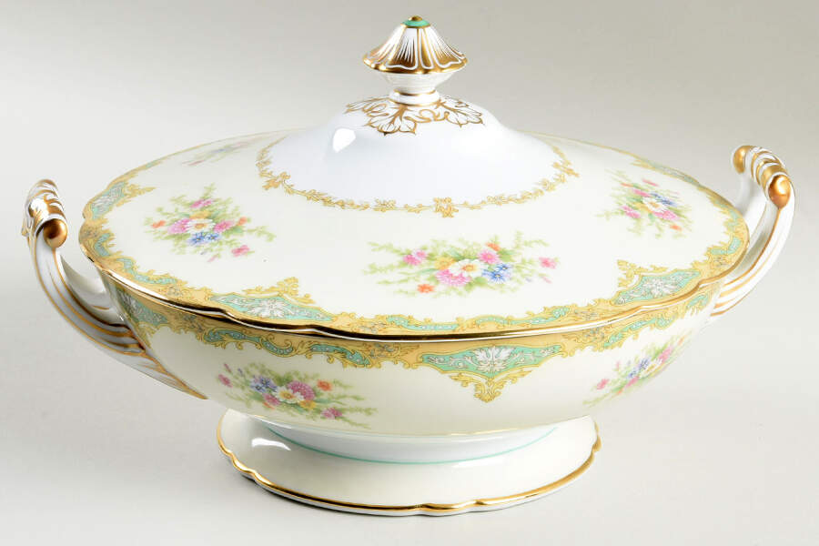 Enid Round Covered Vegetable by Noritake-1