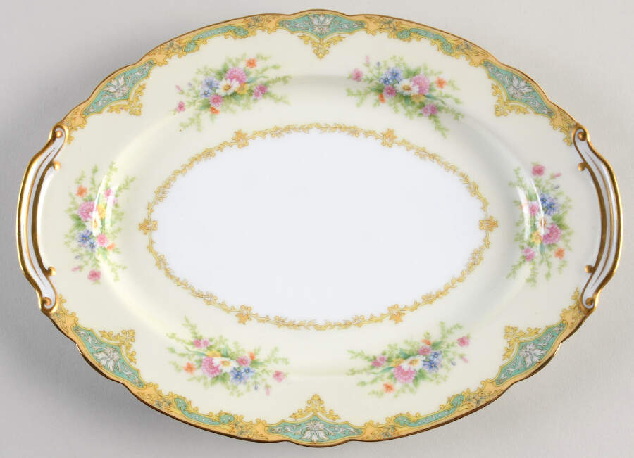 Enid 11" Oval Serving Platter by Noritake-1