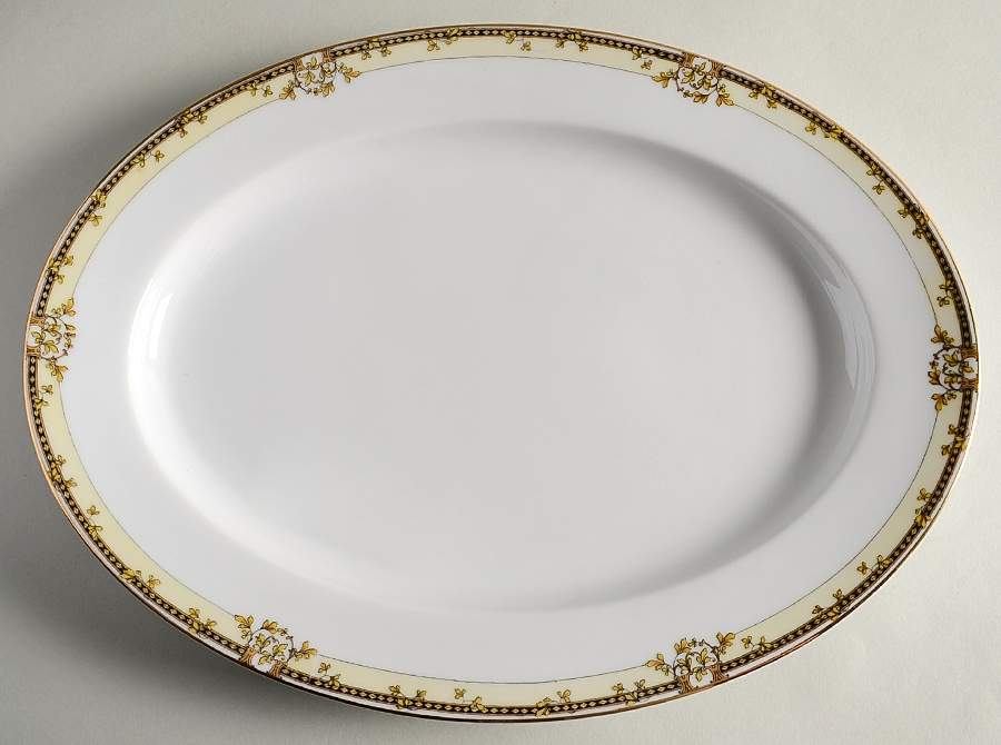 Erie 13" Oval Serving Platter by Noritake-1