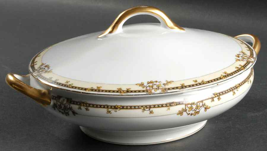 Erie Round Covered Vegetable by Noritake-1