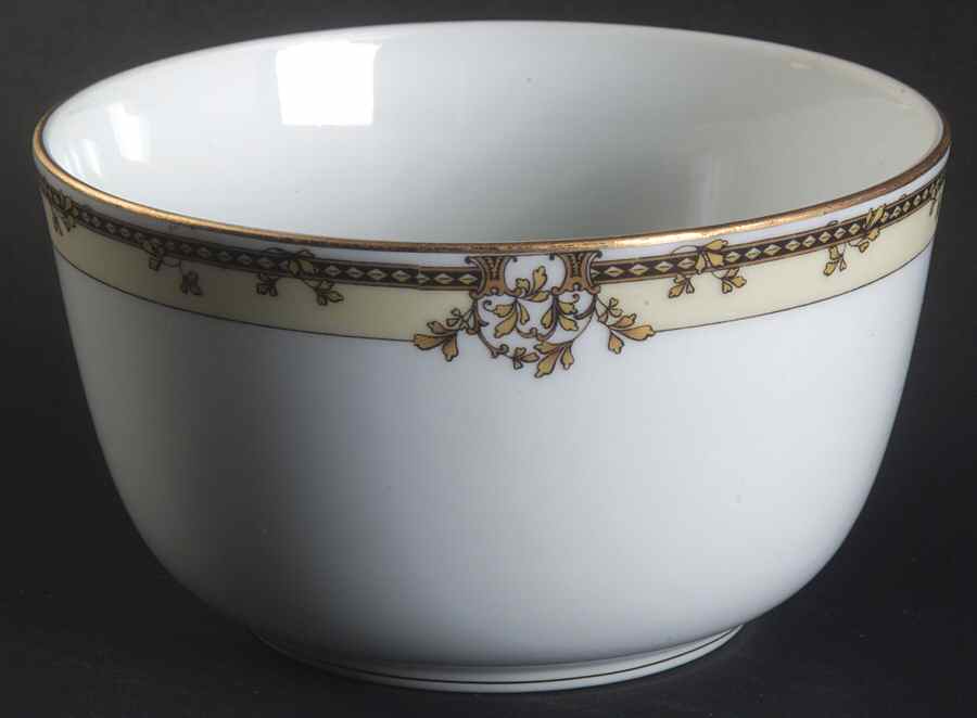Erie Cranberry Bowl by Noritake-1