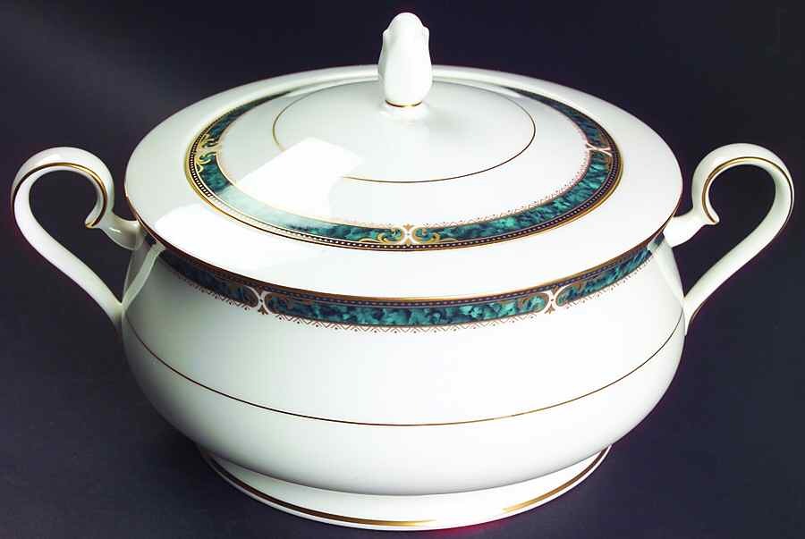 Essex Court Round Covered Vegetable by Noritake-1