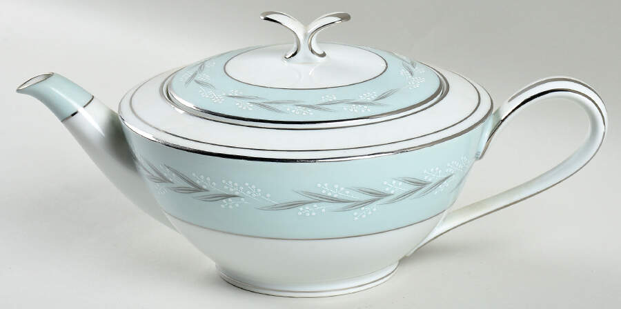 Esmeralda Teapot & Lid by Noritake-1