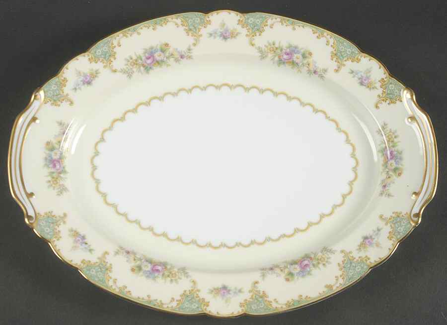 Esmeralda (Older, No #) 13" Oval Serving Platter by Noritake-1