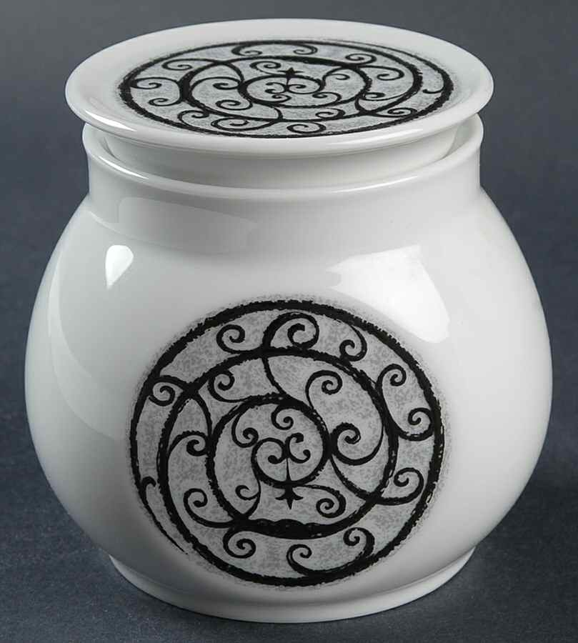 Esperanza Sugar Bowl & Lid by Noritake-1