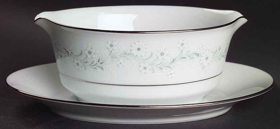 Essex Gravy Boat with Attached Underplate by Noritake-1