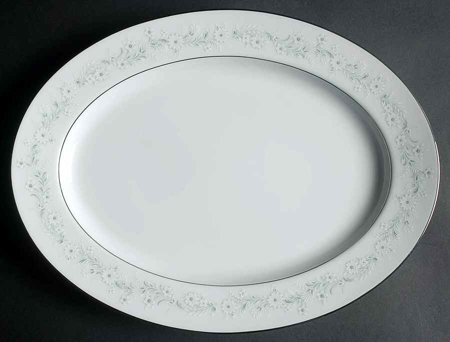 Essex 13" Oval Serving Platter by Noritake-1