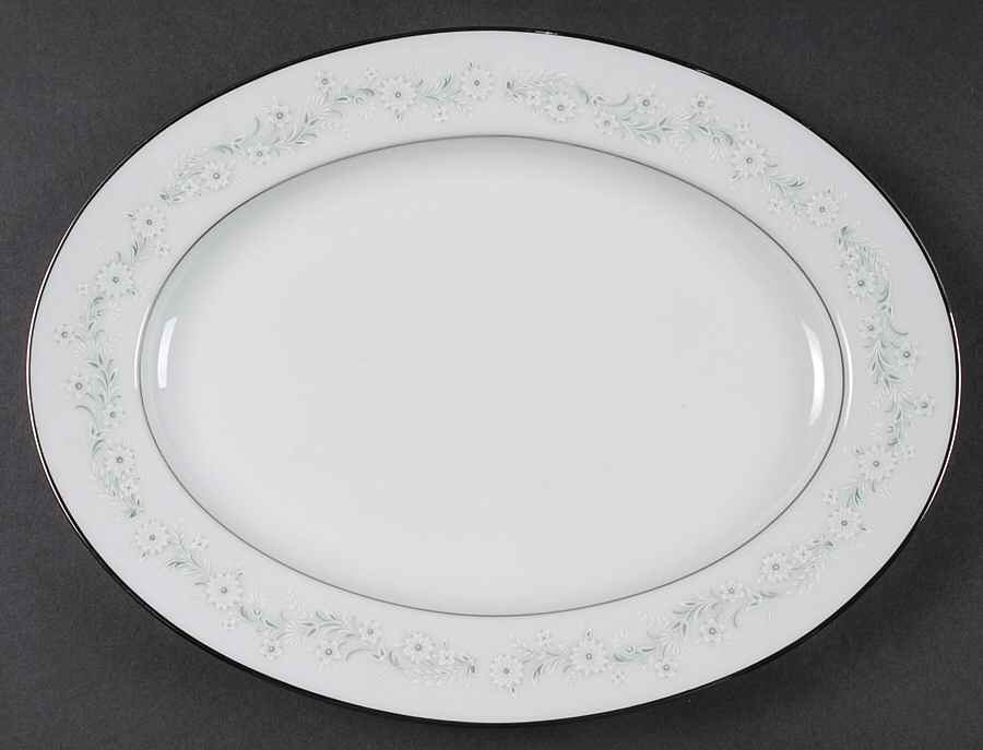 Essex 11" Oval Serving Platter by Noritake-1