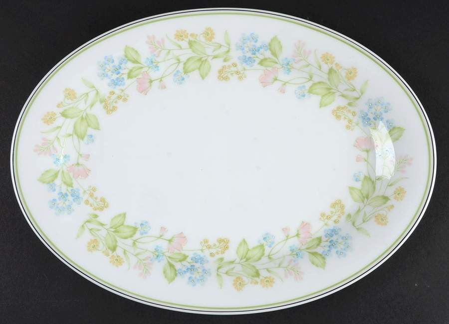 Essence 12" Oval Serving Platter by Noritake-1