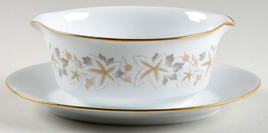 Estrellita Gravy Boat with Attached Underplate by Noritake-1