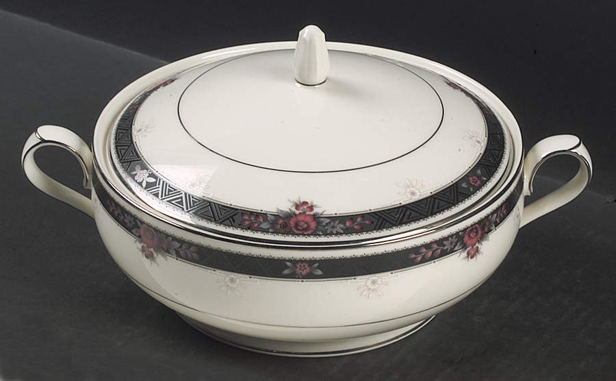 Etienne Round Covered Vegetable by Noritake-1