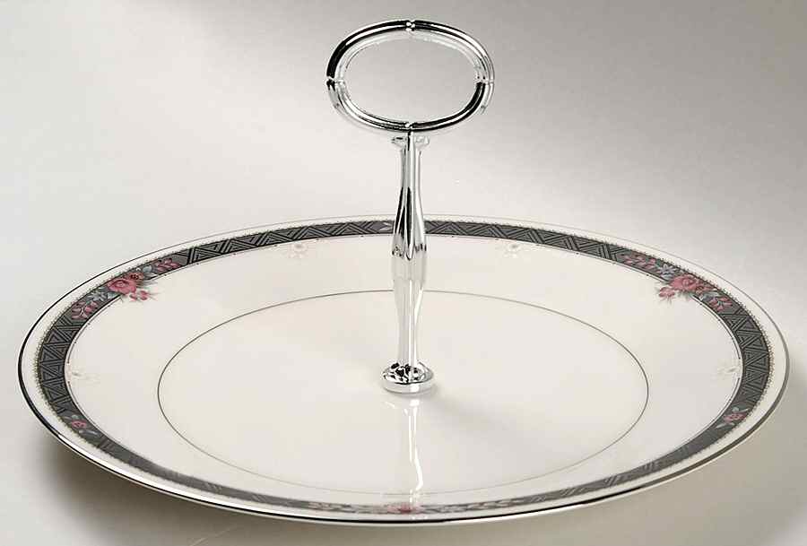 Etienne Round Serving Plate with Handle (DP) by Noritake-1